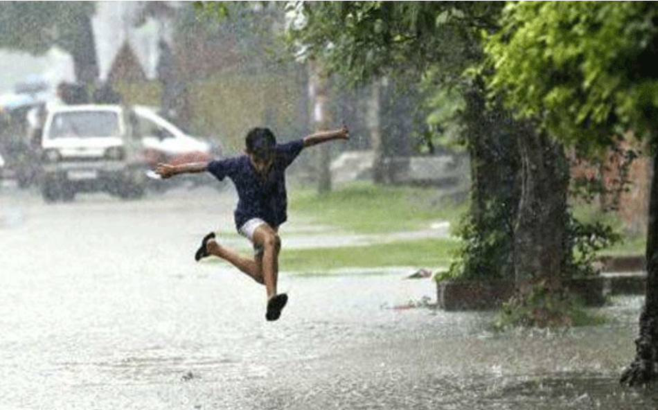 அடுத்த 3 மணி நேரத்தில் 12 மாவட்டங்களில் இடியுடன் கனமழை!!