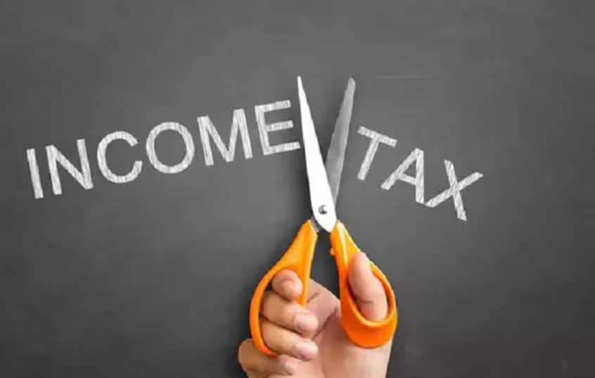 செம... குறையப் போகும் வருமான வரி... உச்சவரம்பில் மாற்றம்!