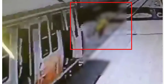 ஐஐடி மாணவர் மெட்ரோவில் பாய்ந்து தற்கொலை முயற்சி... !