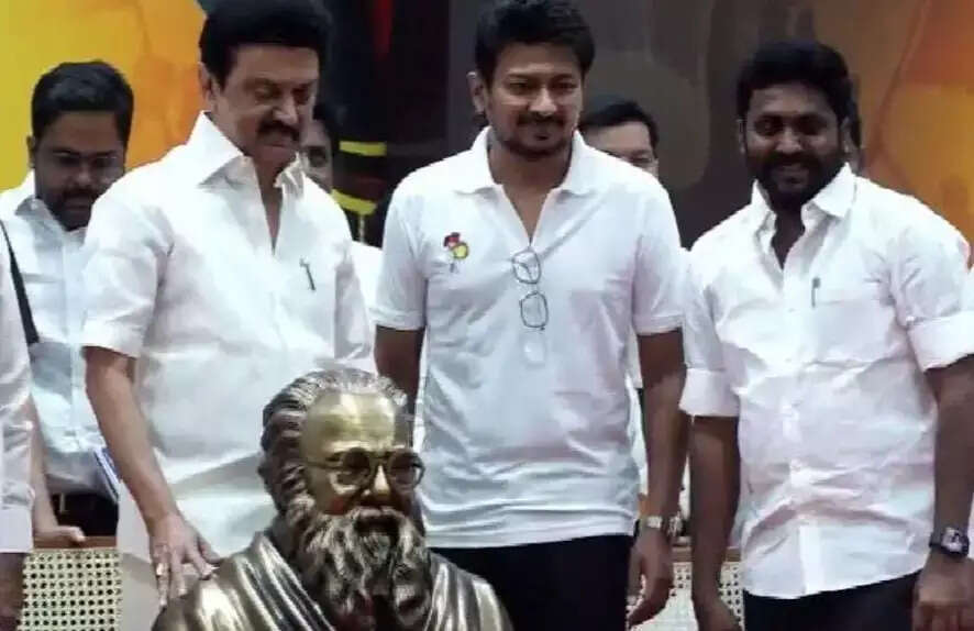 காலியாகும் நாதக கூடாரம்... 3000க்கும் மேற்பட்டோர் திமுகவில் இணைந்தனர்!