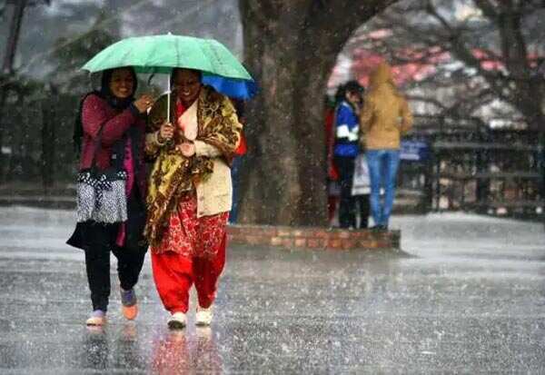 15 மாவட்ட மக்களே வீட்டை விட்டு வெளியே வராதீங்க!! வெளுத்து வாங்கப் போகும் கனமழை!!