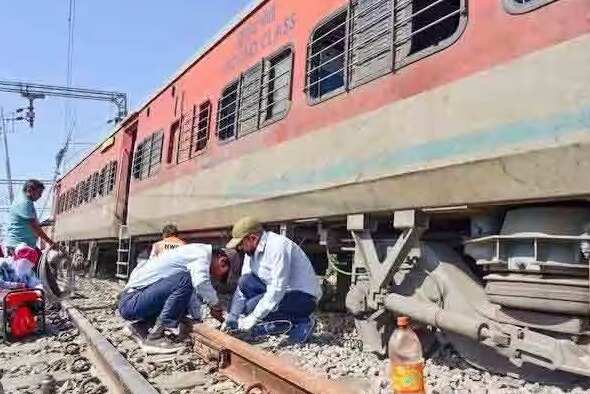 அதிர்ச்சி...விழுப்புரத்தில் ரயில் தடம் புரண்டு விபத்து!