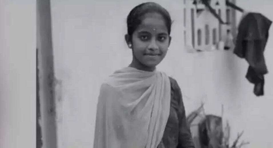 சுவர் இடிந்து இளம்பெண் உயிரிழப்பு... தூங்கிக் கொண்டிருந்த போது சோகம்!