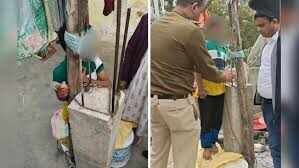 செல்போன் திருடன் என சந்தேகம்… 12 வயது மகனை சங்கிலியால் கட்டிய பெற்றோர்!