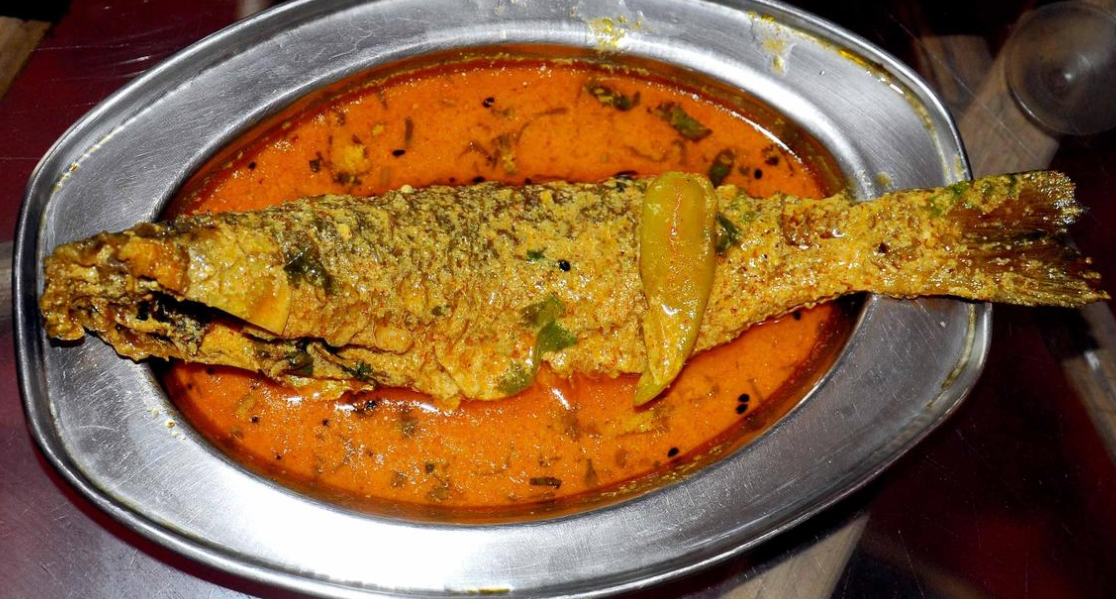 பெரும் அதிர்ச்சி... மீன் குழம்பால் பறிபோன 2 உயிர்கள் !