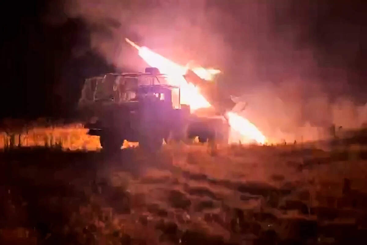 ரஷியாவின் மிகப்பெரிய எண்ணெய் மையம் மீது உக்ரைன் அதிரடி தாக்குதல்!