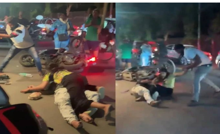 நடுரோட்டில் இளம் காதல் ஜோடி மீது மூங்கில் கம்புகளால் அசுரத்தனமான தாக்குதல்.. அதிர்ச்சி வீடியோ!