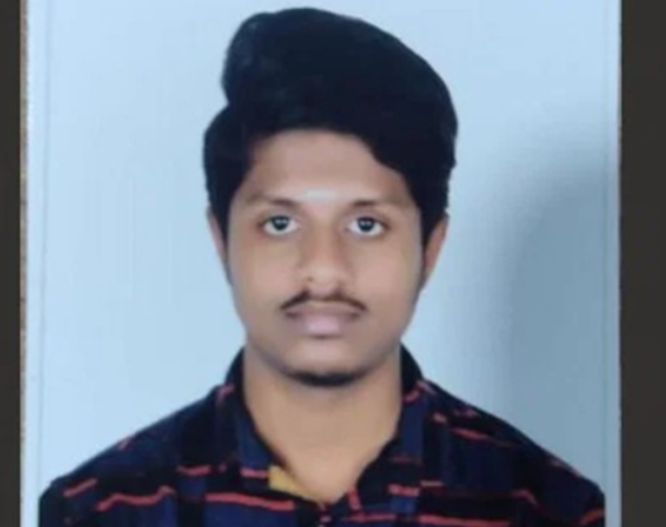 பகீர்!! 21 வயசு தான் ஆச்சு!! நடனமாடிய போது இளைஞர் சரிந்து விழுந்து பலி!!