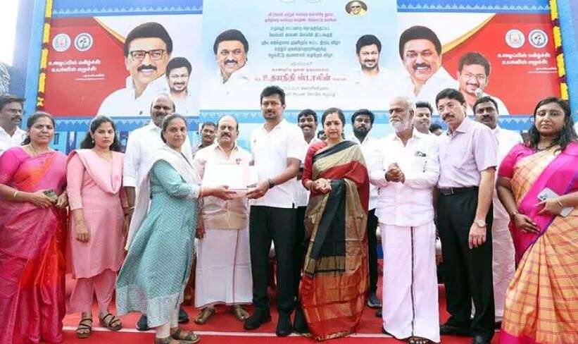 ரூ.89.70 கோடி மதிப்பீட்டில் 584 குடியிருப்புகள்... பயனாளிகளுக்கு ஆணைகளை வழங்கினார் உதயநிதி ஸ்டாலின்!