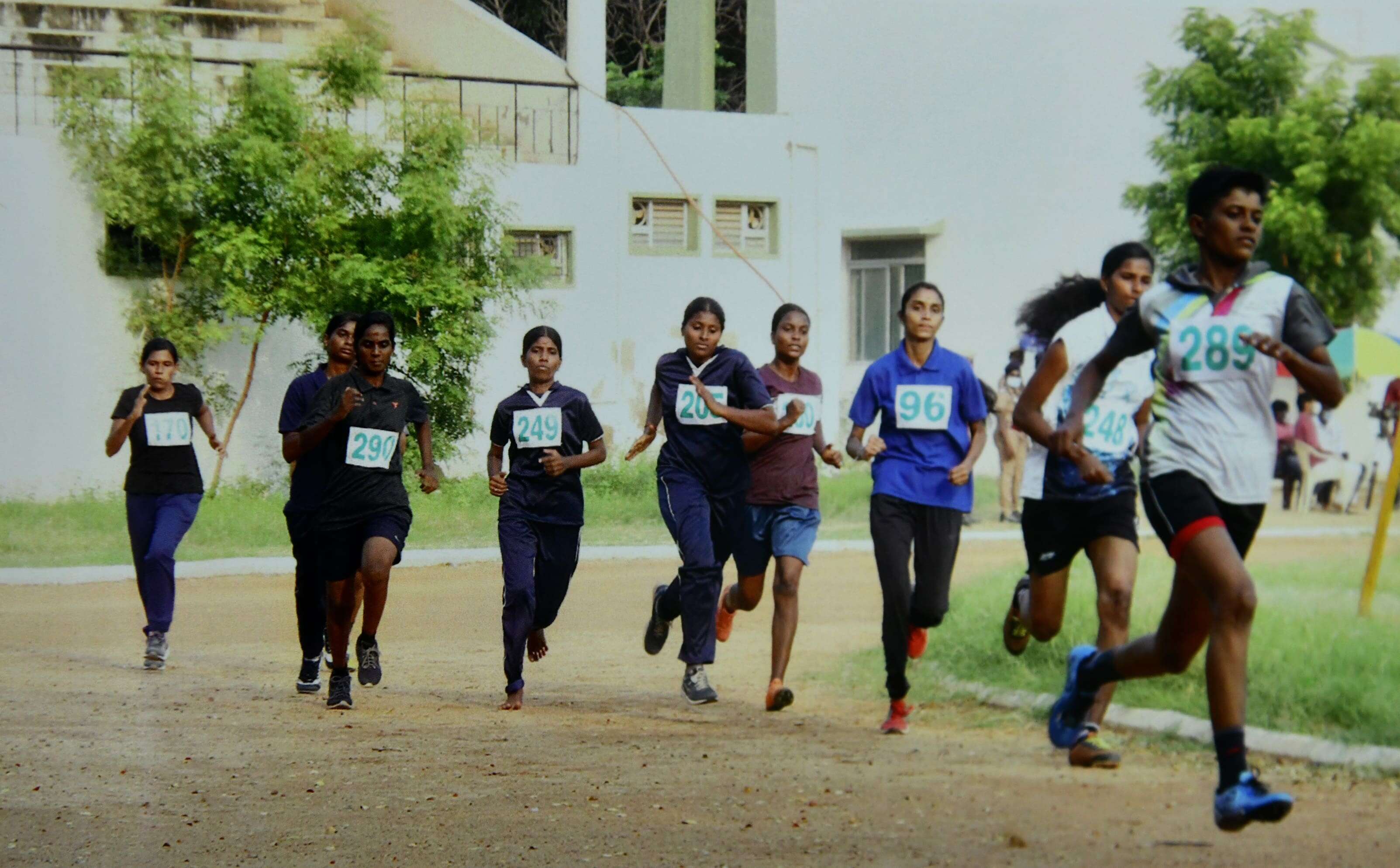 தமிழ்நாடு சீருடைப்பணியாளர் தேர்வுக்கான இலவச பயிற்சி... கலெக்டர் அறிவிப்பு!
