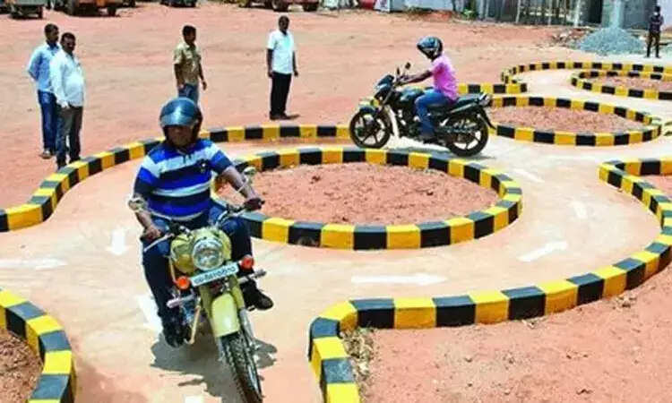 அட....!! இனி சனிக்கிழமைகளிலும் லைசென்ஸ்!! வாகன ஓட்டிகள் உற்சாகம்!!