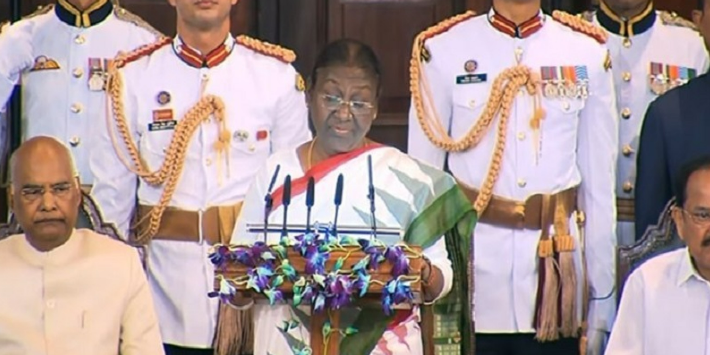 திரௌபதி முர்மு நெகிழ்ச்சி!! ஏழை வீட்டு மகள் இந்தியாவின் முதல் குடிமகள்!!