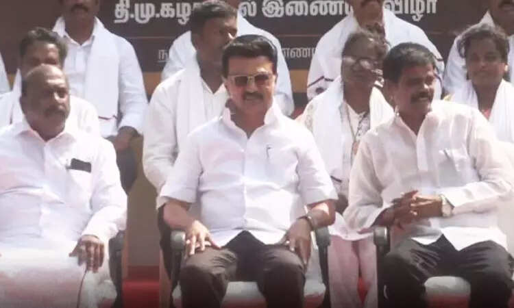 விஜய்யின் முன்னாள் மேலாளர் பிடி செல்வகுமார் திமுகவில் சேர்ந்தார்!