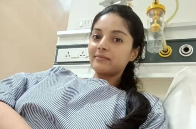 ரசிகர்கள் அதிர்ச்சி... பிக்பாஸ் நடிகை சனம் ஷெட்டிக்கு ஆபரேஷன்.. மருத்துவமனையில் அனுமதி!