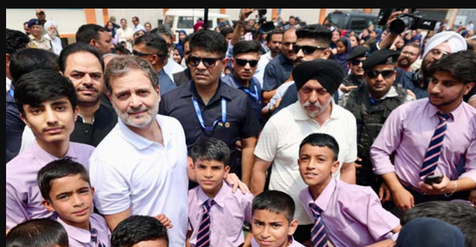 ராகுல்காந்தி பஹல்காம் தாக்குதலில் பெற்றோரை இழந்த 22 குழந்தைகளை தத்தெடுக்க முடிவு!