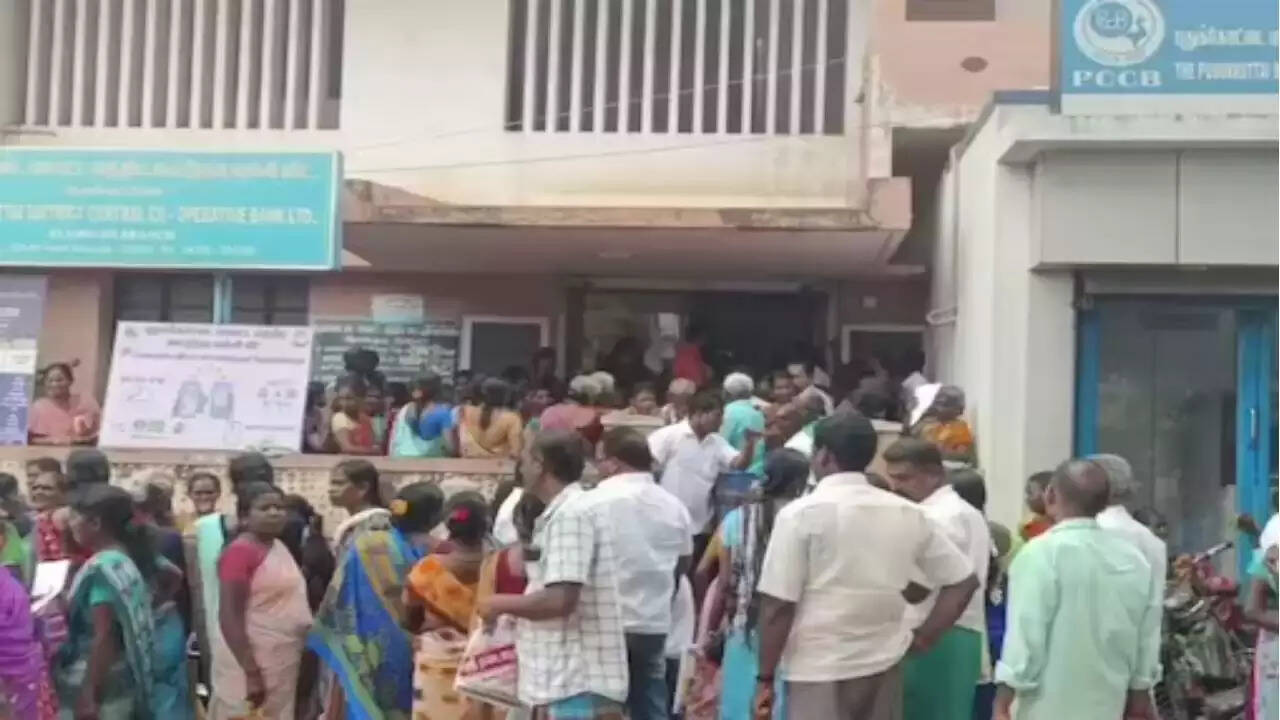 மாதம் ரூ1000 திட்டம் !! வதந்தியால் பரபரப்பு!!