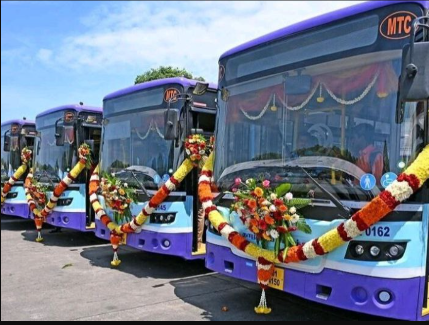 1,035 சிறப்பு பேருந்துகள்... வார விடுமுறையில் சொந்த ஊர் செல்ல முன்பதிவு செய்துக்கோங்க!