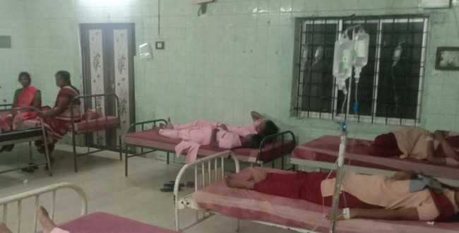 50 மாணவிகள் மருத்துவமனையில் அனுமதி!! பூரான் கிடந்த சாம்பாரை சாப்பிட்டதால் அவதி!!