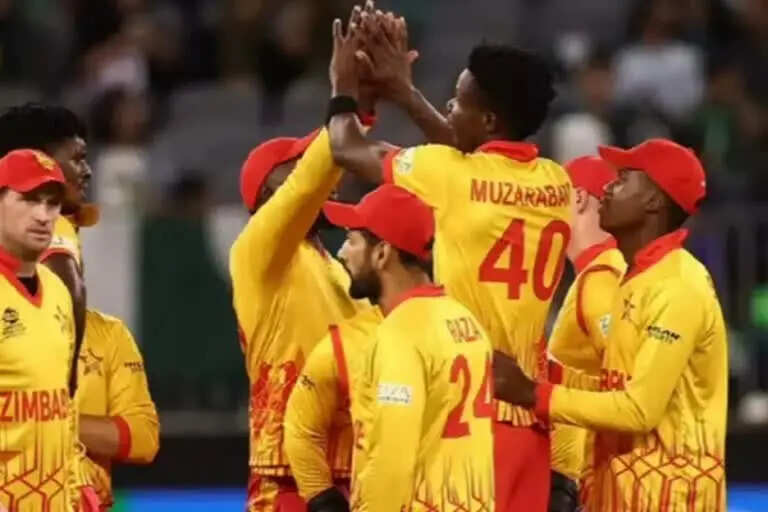 பாகிஸ்தானை வீழ்த்திய ஜிம்பாப்வே!! ரசிகர்கள் உற்சாகம்!!