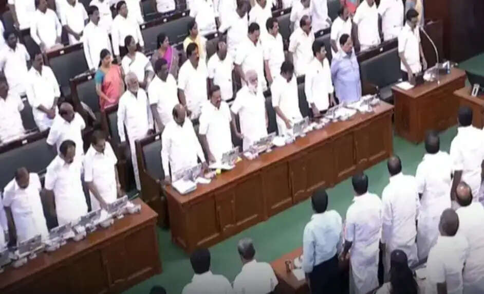 ஜம்முவில் தீவிரவாதிகள் தாக்குதலில் 26 பேர் பலி... தமிழக சட்டப்பேரவையில் அஞ்சலி.!