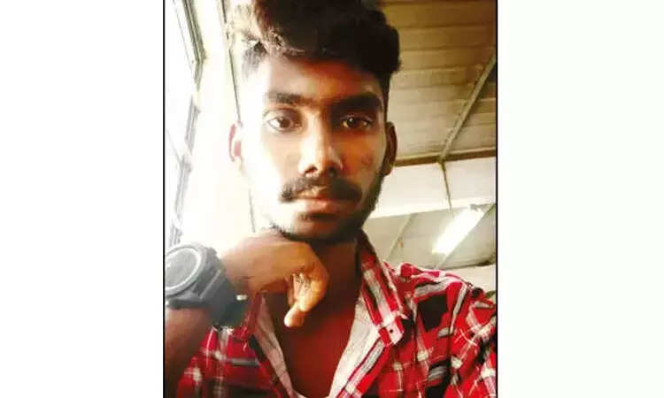 நொடிப்பொழுது அஜாக்கிரதை! தூக்கி வீசப்பட்ட பைக்! சம்பவ இடத்திலேயே என்ஜினீயர் பலி!