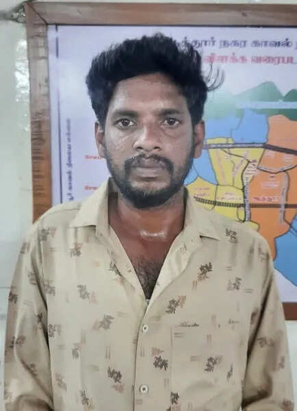 கஞ்சா டோர் டெலிவரி! அ.தி.மு.க. பிரமுகரை தட்டி தூக்கிய தனிப்படை!!