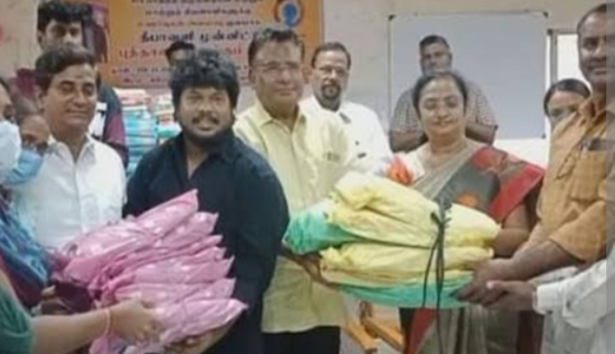 எச்.ஐ.வி பாதித்த குழந்தைகளுக்கு தீபாவளி பரிசு வழங்க காரை விற்ற பிரபல யூடியூபர்!