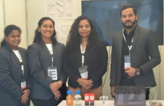 சிறுநீரில் இருந்து மின்சாரம்... ஐஐடி மாணவர்கள் சாதனை!