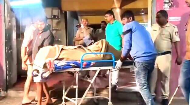 பார்த்தது ஒரு குத்தமா?.. இளைஞரை பீர் பாட்டிலால் குத்தி கொடூரமாக கொன்ற போதை கும்பல்!