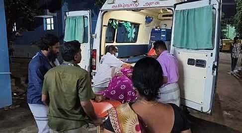 மருத்துவமனையில் ஊசி செலுத்தப்பட்ட கா்ப்பிணிகள் உட்பட 27 பேருக்கு நடுக்கம், காய்ச்சல்!