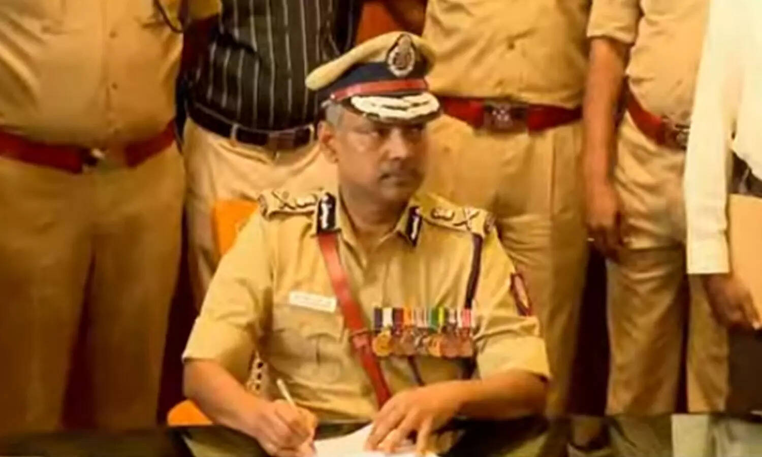 சட்டம்- ஒழுங்கு பொறுப்பு டிஜிபி-ஆக வெங்கட்ராமன் பொறுப்பேற்பு