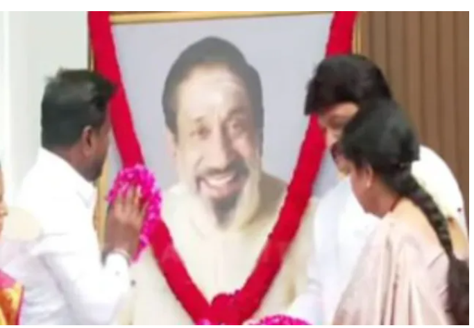 திரை உலகின் பிதாமகன் நினைவு தினம்: சிவாஜி கணேசனின் திருவுருவப் படத்திற்கு அரசு மரியாதை!