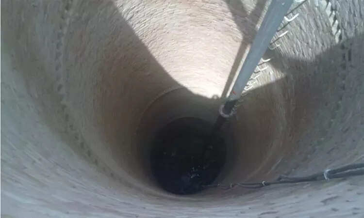 பகீர்!! ஆழ்துளை கிணற்றில் தவறி விழுந்த 18 மாத குழந்தை !!
