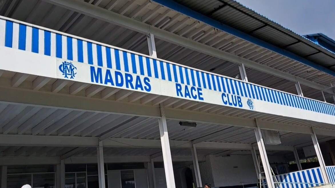 ஊட்டி ரேஸ் கோர்ஸ் மைதானத்துக்கு சீல் வைப்பு; ரூ.822 கோடி குத்தகை பாக்கி.. வருவாய் துறையினர் அதிரடி!