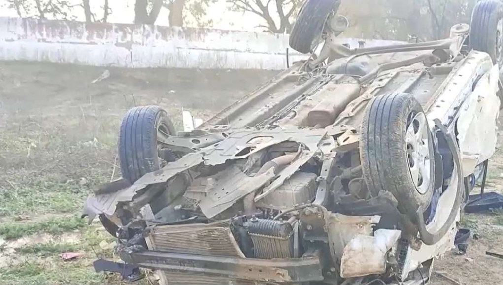 கோவிலுக்குச் சென்று திரும்பிய போது பரிதாபம்... சாலை விபத்தில் 6 பேர் உயிரிழப்பு!