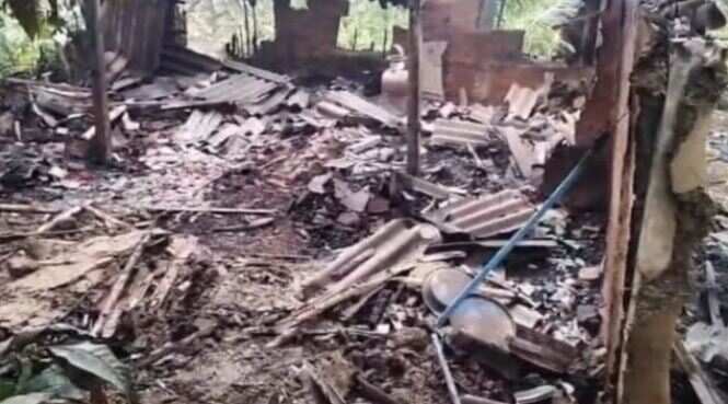 நள்ளிரவில் தீப்பிடித்து எரிந்த குடிசை வீடு... ஒரே குடும்பத்தில் 4 பேர் பலியான சோகம்!