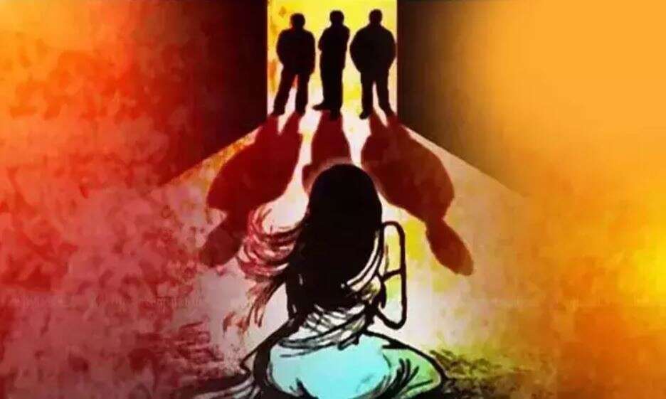 பெங்களூருவில் கல்லூரி மாணவிக்கு மதுவில் மயக்கி நண்பனே செய்த கொடூரம்... 3 பேர் வெறித்தனம்!