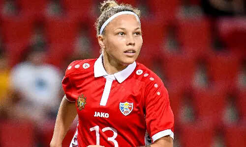 26 வயசு தான் ஆச்சு .. பிரபல கால்பந்து வீராங்கனை உயிரிழப்பு!! ரசிகர்கள் அதிர்ச்சி!!