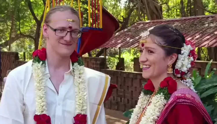 அட!! கூரைப்புடவை, பட்டுவேஷ்டி, மெட்டி, தாலி!! லண்டன் ஜோடி தமிழ் முறைப்படி திருமணம் !!