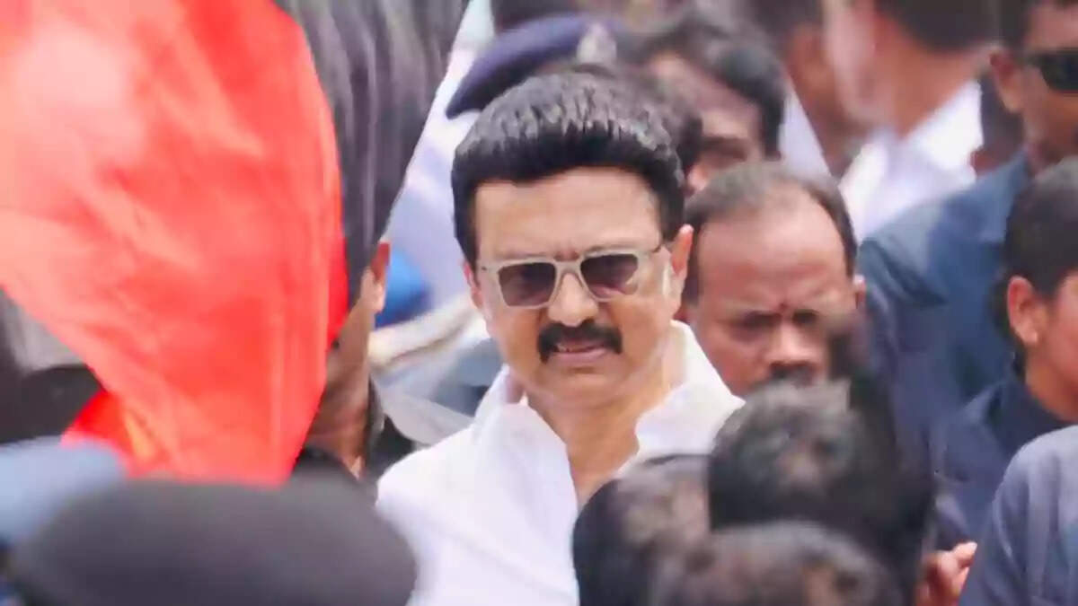 ஒரு போதும் தமிழ்நாட்டைத் தலைகுனிய விடமாட்டேன்... ஸ்டாலின் ஆவேசம்!