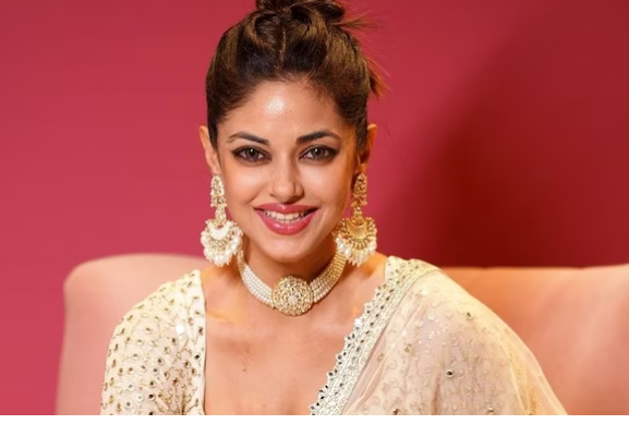 பிரபல நடிகைக்கு 40 வயதில் திருமணம்... ரசிகர்கள் வாழ்த்து... !