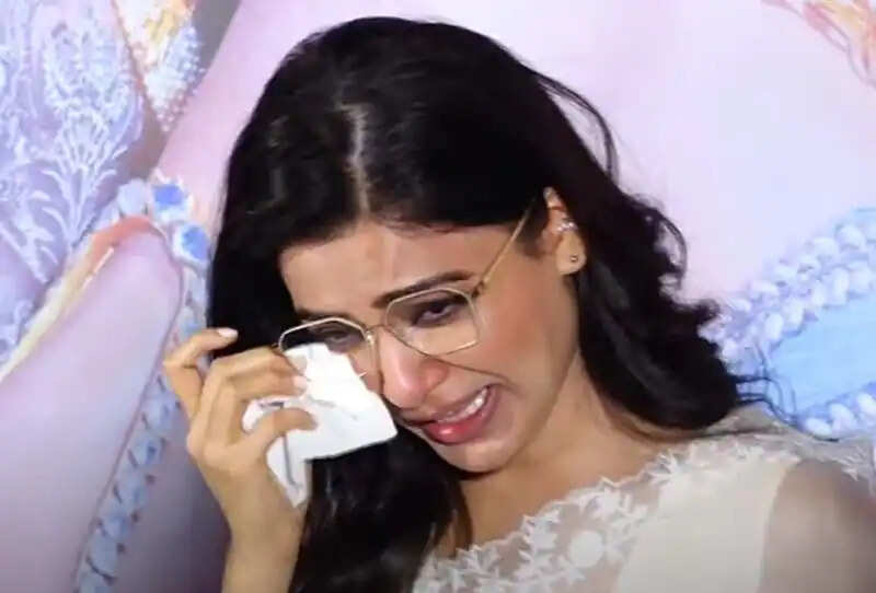 பலவிதமான கஷ்டங்கள்!! கண்ணீர் விட்டு கதறி அழுத நடிகை சமந்தா!!