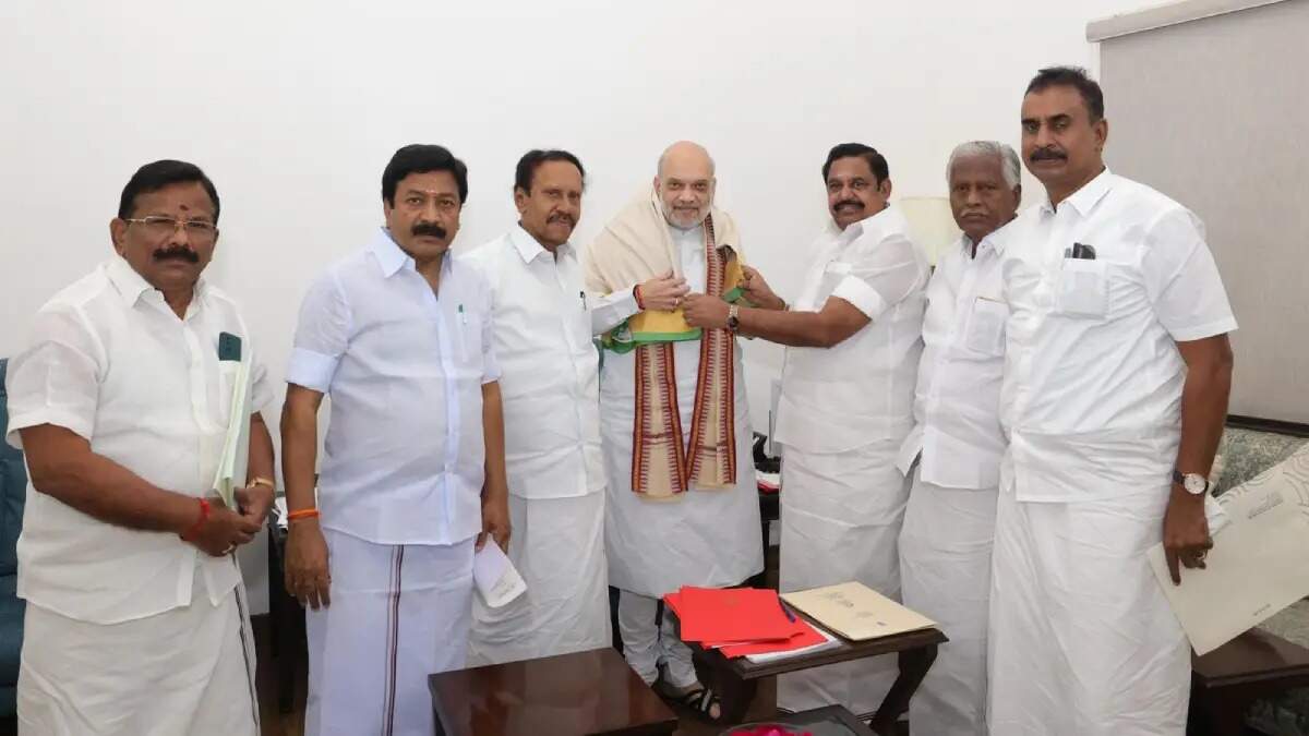 2026 தேர்தலில் அதிமுக – பாஜக கூட்டணி... விதவிதமான கார்களில் வலம் வரும் இபிஎஸ்!