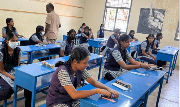 அதிர்ச்சி..! பொதுத் தேர்வுக்கு மொத்தம் 40,000 மாணவர்கள் வரவில்லை..!