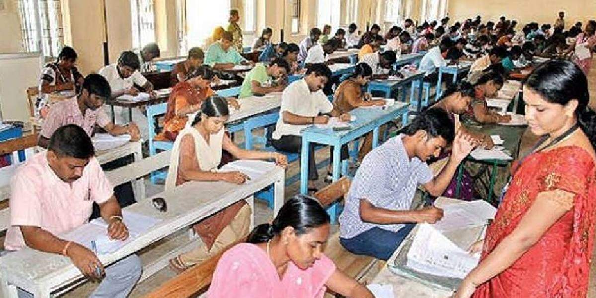 மசோதா நிறைவேற்றம்!! அரசுப்பணியில் சேர இனி தமிழ் கட்டாயம்!!