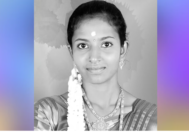 உஷார் மக்களே... 2 மாதங்களில் 2 பேர் பலி... லேப்டாப் சார்ஜ் போட்ட போது இளம்பெண் உயிரிழப்பு!