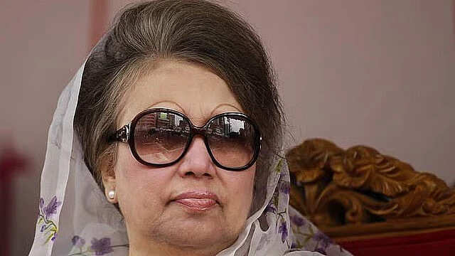 வங்கதேச முன்னாள் பிரதமர் கலீதாவுக்குத் தீவிர சிகிச்சை... மருத்துவமனையில் அனுமதி!