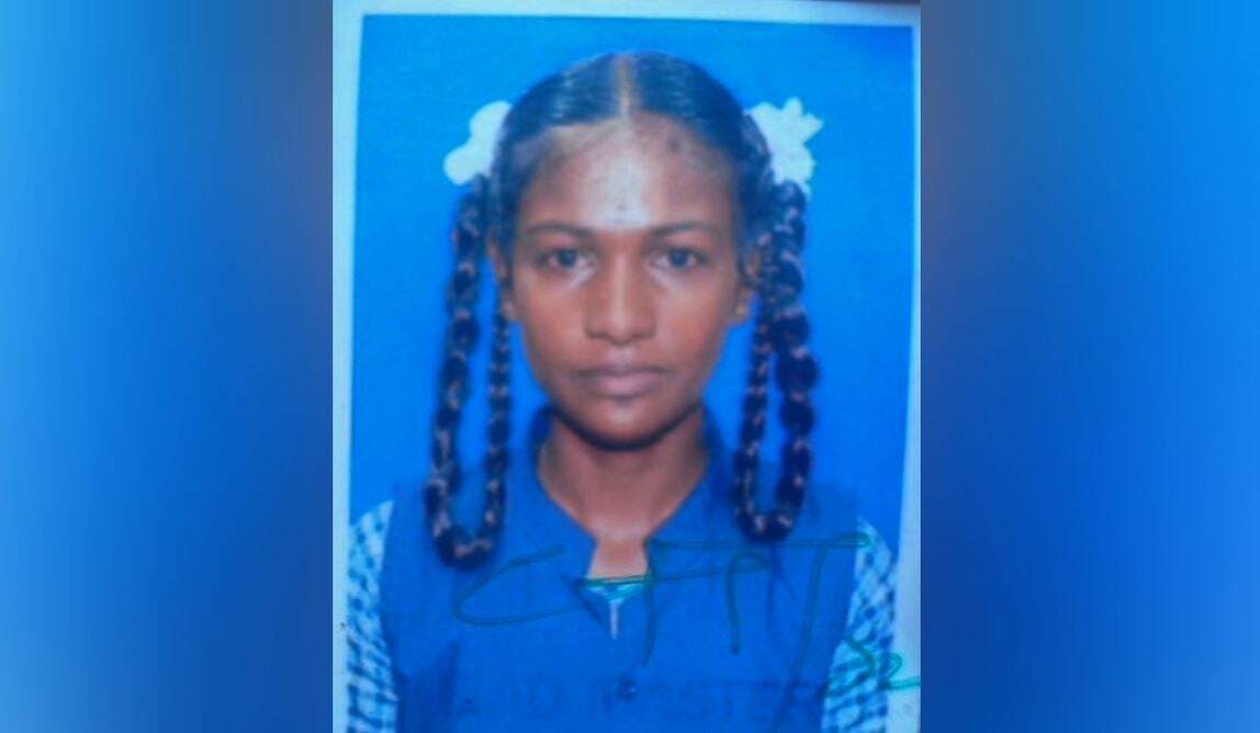 அச்சச்சோ... முதல் வகுப்பு நாளிலேயே சோகம்... மின்வயர் அறுந்து விழுந்து 12ம் வகுப்பு மாணவி பலி!