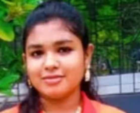 21 வயசு தான் ஆச்சு... இளம் பெண் தூக்கிட்டு தற்கொலை.. கதறி துடித்த பெற்றோர்!!