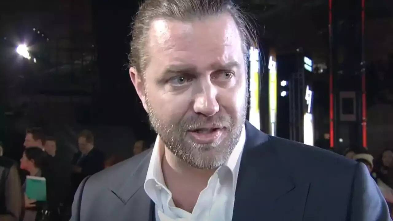 ஹாலிவுட்டில் பெரும் பரபரப்பு... நெட்பிளிக்ஸ் வெப் சீரிஸ் மோசடி... பிரபல இயக்குநர் கார்ல் எரிக் ரிஞ்ச் கைது!